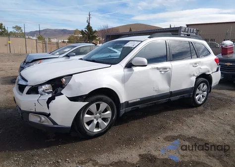 2012 Subaru Outback 2.5I Premium z USA, uszkodzony, nr VIN 4S4BRBCC9C3209638